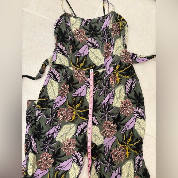 Lush Purple Green Tropical Front Tie Jumpsuit Size Medium - Picture 11 of 12